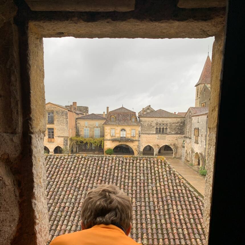 The tour of the Plus Beaux Village continues.  Today, in Monpazier, we had the h