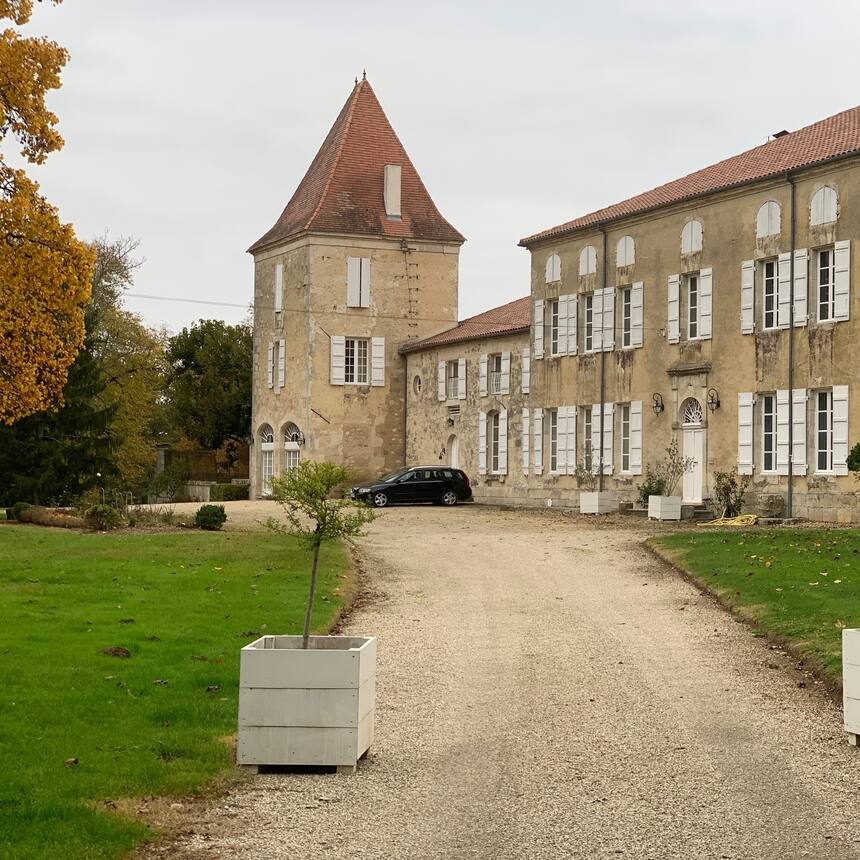 Property #39: the most perfect venue space we have seen so far. 2 lovely gite, b