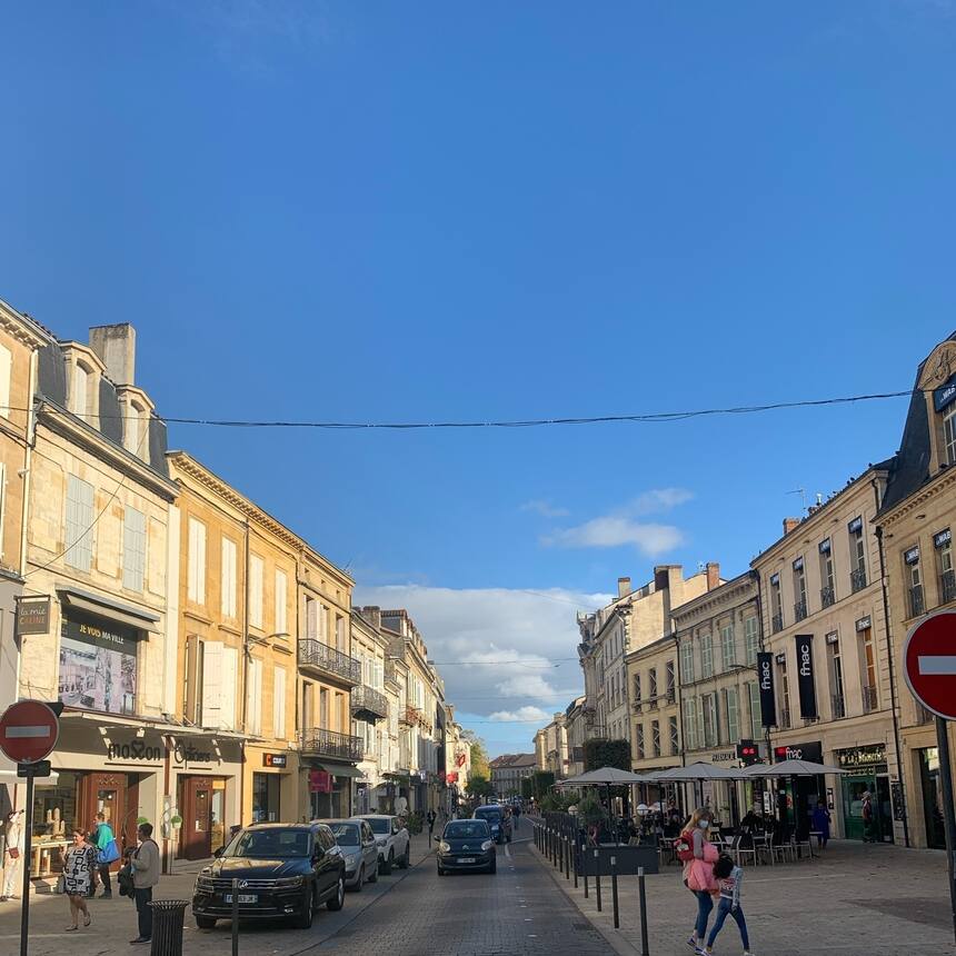 Bergerac: I like this little city. It has a lot of character but is very natural