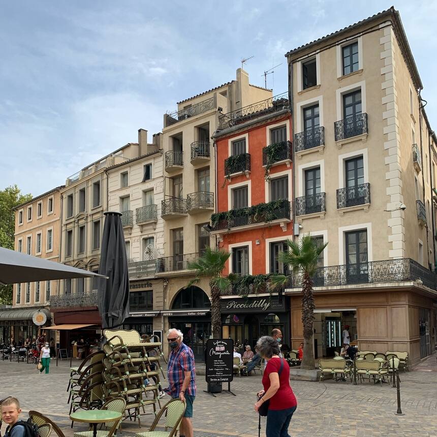 This afternoon we drove the hour out to Narbonne. I had not been there since my 