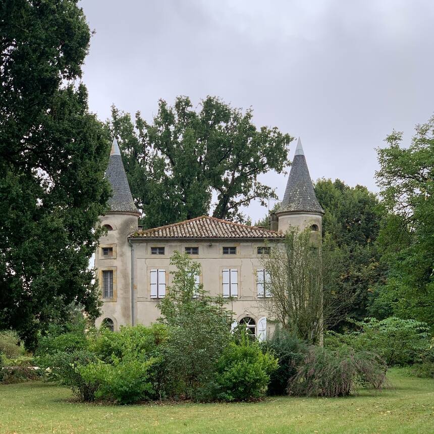 Property #5
A petite chateau on the edge of a lovely little village. The wonderf