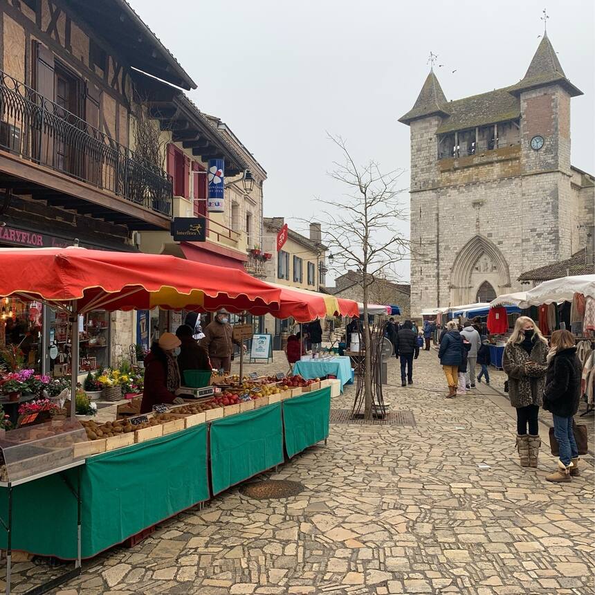 Saturday market in Villereal.