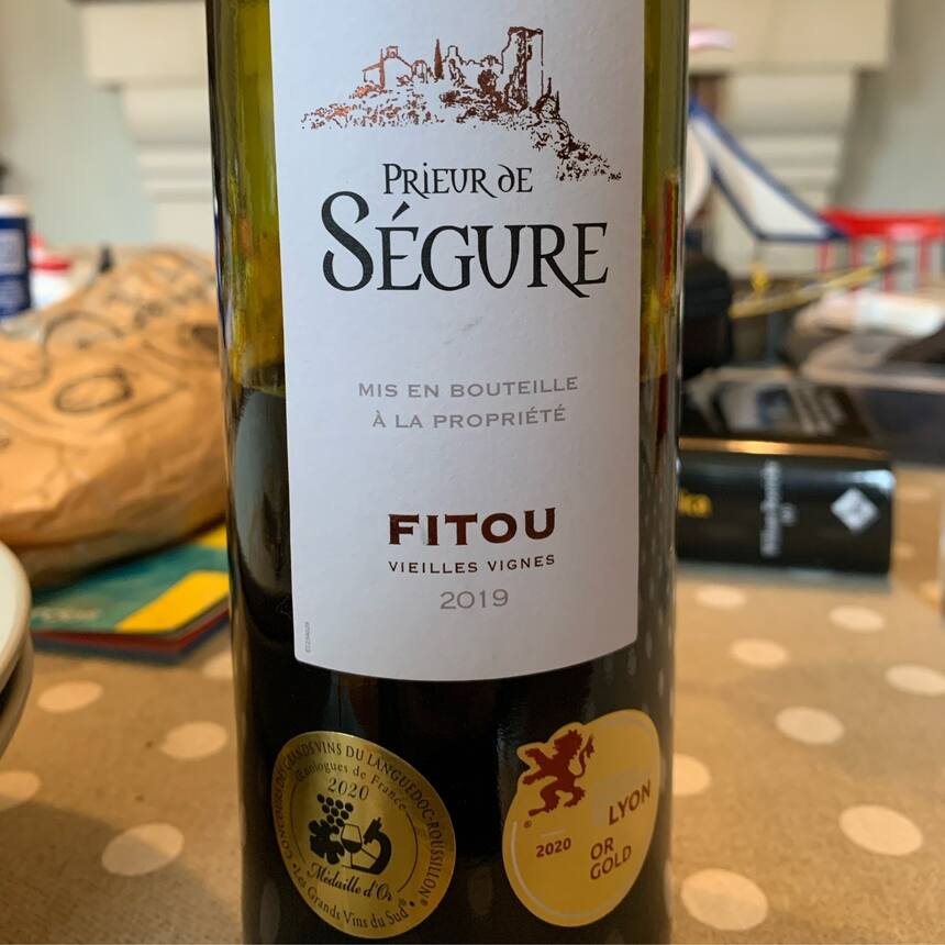 This €4 bottle of wine, was really fantastic. If someone had told me it was a $