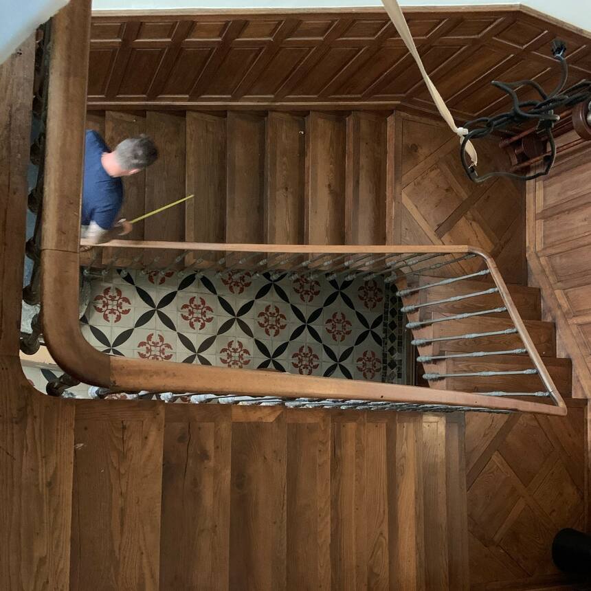 Measuring the stairs for stair runners.
25 perfectly irregular, inconsistent gor