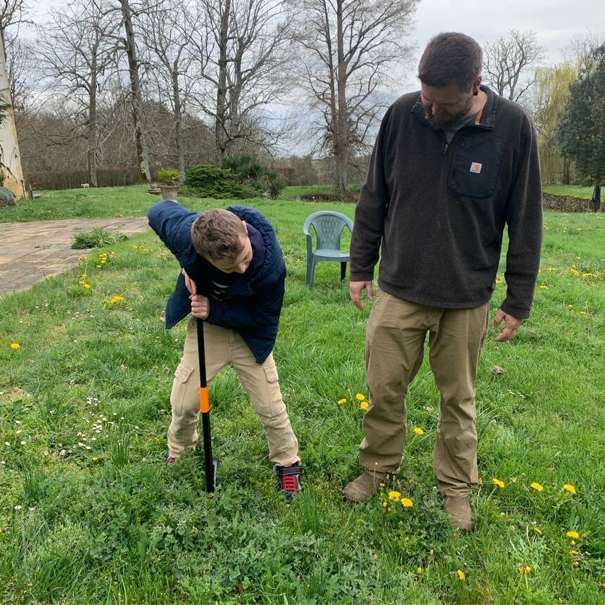 new thistle pulling tool