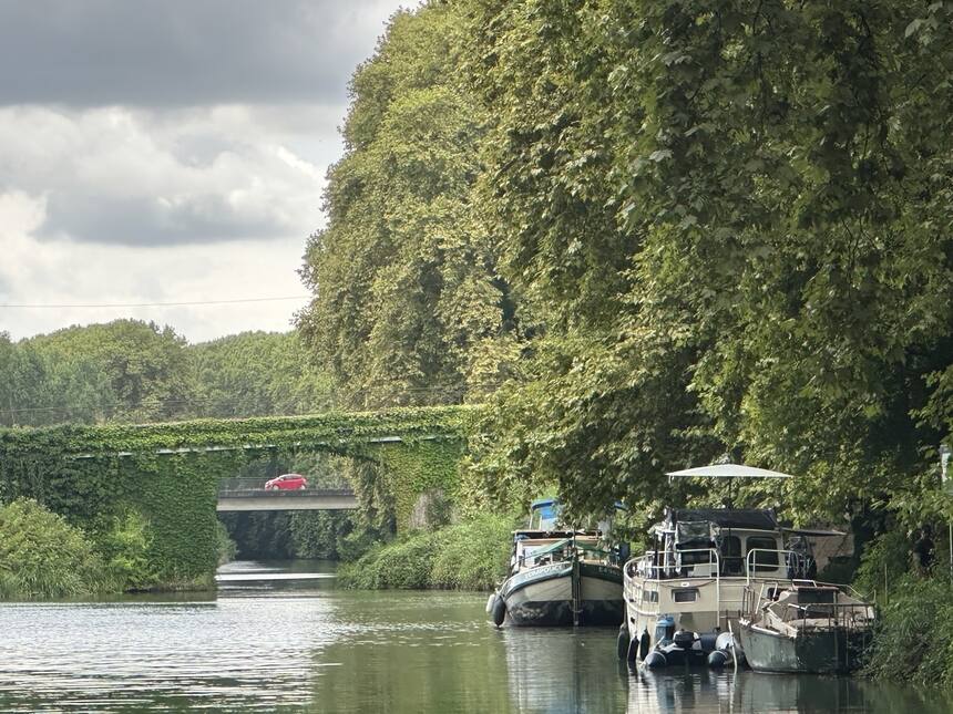 I love the French canal system. Do you know that it takes 7 days and dozens of l